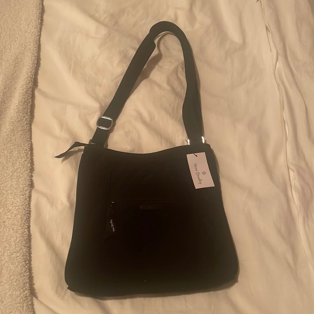 NWT Vera Bradley Black Crossbody Bag Pockets Zippers Quilted Hipster